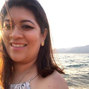 Meet your Posher, Beatriz